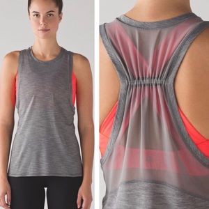 Lululemon tank size 4